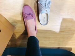 -UGG(燕莎奥特莱斯购物中心店)