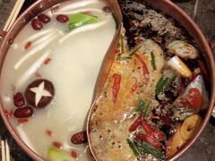 双味鸳鸯锅-三人行骨头王火锅(长寿店)