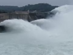 -黄河小浪底水利枢纽风景区