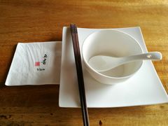 餐具摆设-无有景观餐厅·铜瓢牛肉·下午茶