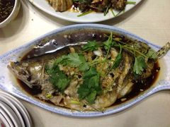 -雅逸居海鲜小厨