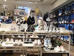 -三福时尚(三峡广场华夏银座店)