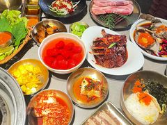 -草家酱蟹炭火烤肉店(珲春南路一店)