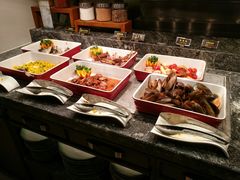 自助取餐区-金海湾自助餐厅(金陵饭店)