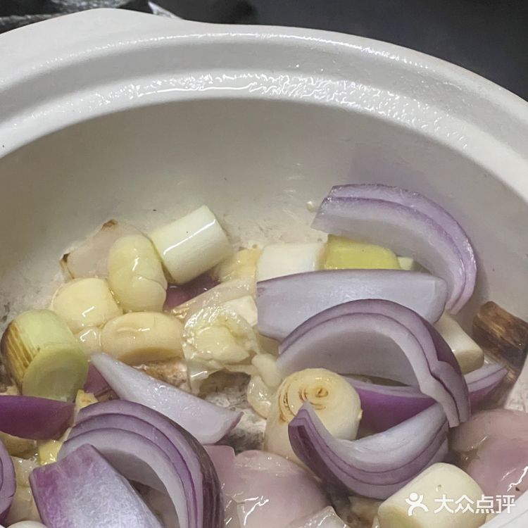 summer's table  「葱姜面包蟹」