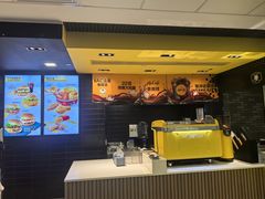 -麦当劳(保利若比邻店)