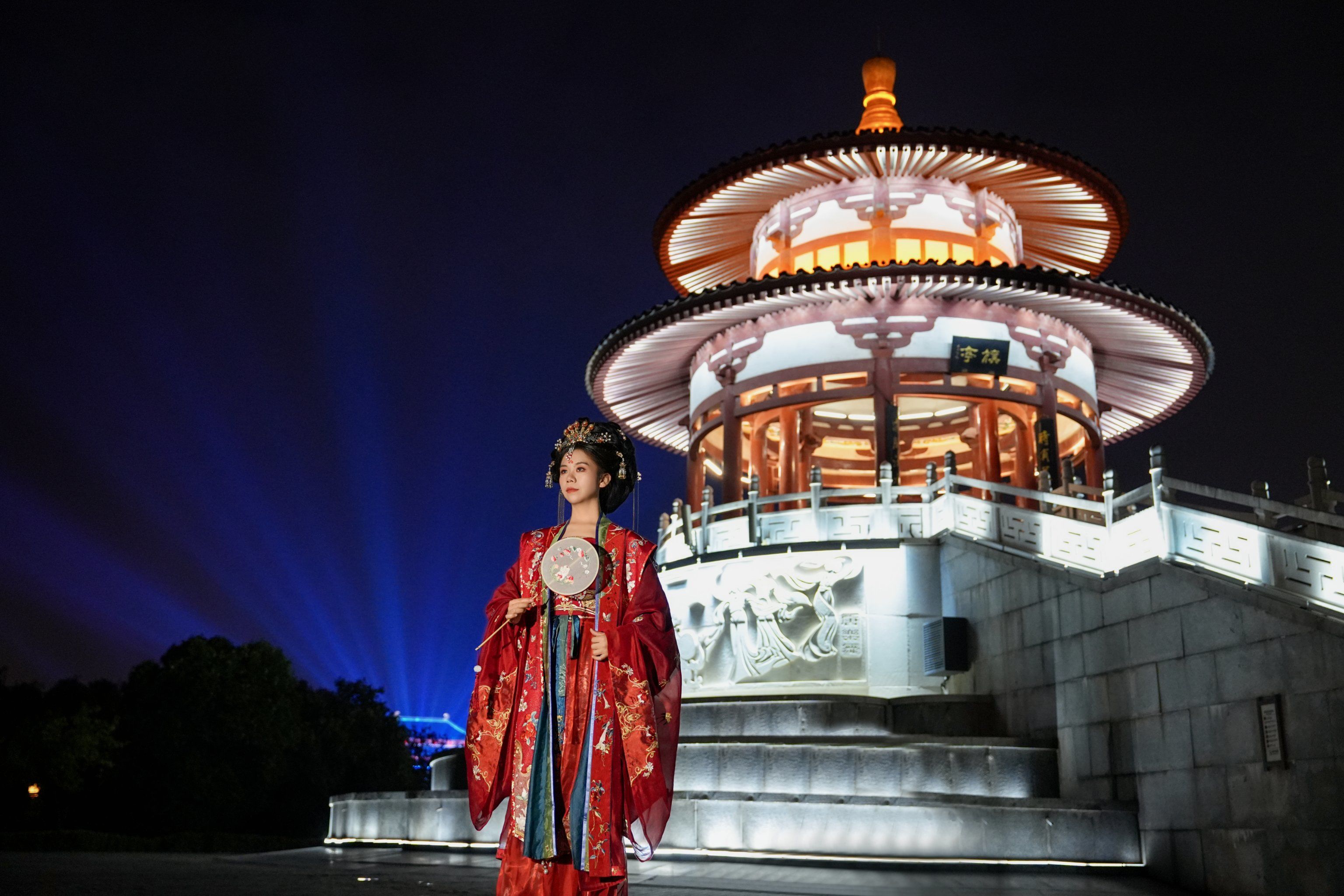 乘着国风去旅行