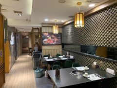 大堂-草家酱蟹炭火烤肉店(珲春南路一店)