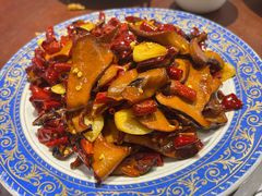 -菌之家·专业纯野生菌火锅·特色炒菌