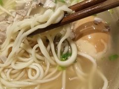 -亮亮面馆(经六路店)