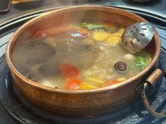 -阿山卓·野生菌火锅·纳西火塘烤肉