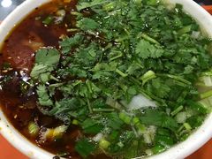 -牛一嘴·兰州牛肉面·大盘鸡(财富中心店)