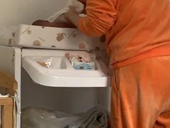 -爱的果实月嫂育婴师(世纪东方店)