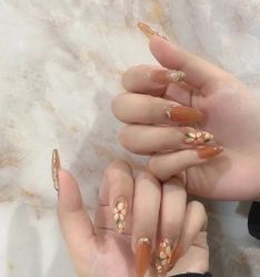 -MIDA蜜哒•科技逆龄美肤连锁