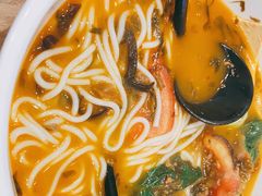 -蒙自源米线大王(花园城商场店)