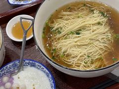 -百年老字号·观振兴蟹黄面·三虾面·苏式面(观前街富仁坊巷店)