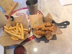 -必胜客(世纪港湾店)