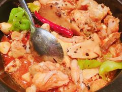 -云海肴·汽锅鸡·云南菜(天山百盛优客店)