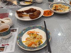 -汗腾格里·风味餐厅(新疆驻京办店)