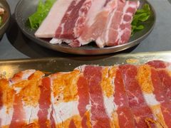 -围炉肉舍丹东海鲜烤肉·烤活鳗(步行街店)