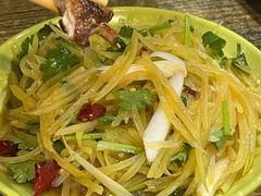 炝拌土豆丝-老王太太串吧(中街店)