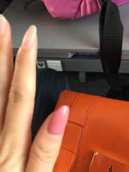 -艾妃罗高科美肤美甲美睫健康管理