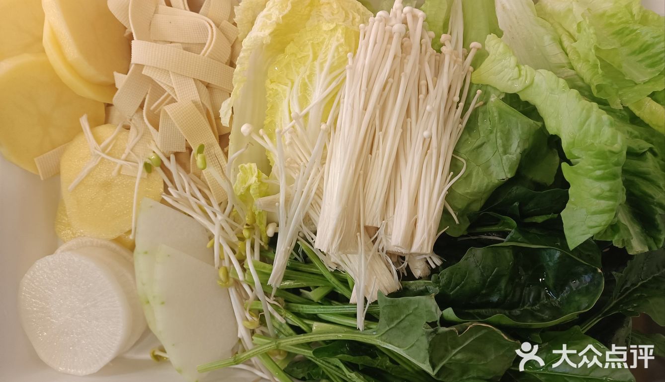 鹭顶火锅自助餐17元素菜随便吃