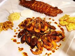 -席娜卡琳火车铁道夜市