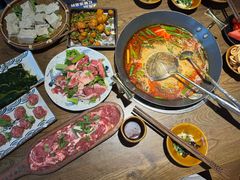 -贵厨酸汤牛肉(小十字店)