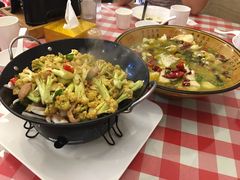 -鲁班小馆(政四街店)