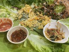 -沐毫傣泐云南菜孔雀宴•手抓饭傣味烧烤(曼听公园店)