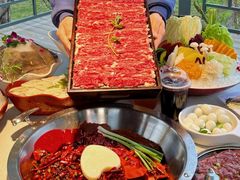 -茅草房·河畔园林火锅
