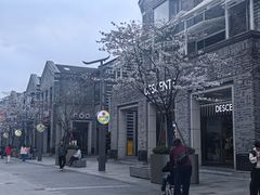 -杭州湖滨银泰in77