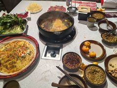-贵府酸汤牛肉火锅·贵州老字号(飞山街店)