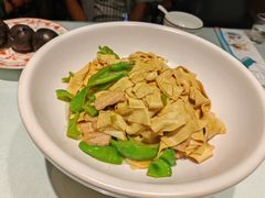 -伙夫小菜煎包·东北菜