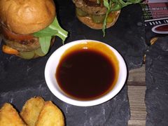 迷你鸭胸汉堡及炸薯角-AZUL by FUEL蓝色·法式酒馆(琶醍店)