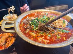 -张翻越·川渝冒菜·武汉黑鸭煲(城北万象城店)