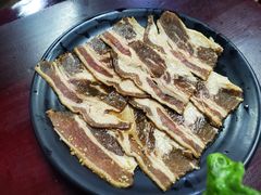 老板娘秘制肉-喝丢一只鞋·东北烤肉·烧烤·铜火锅(江宁店)