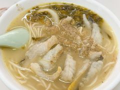 小胃口黄鱼面-明呈黄鱼面馆(斜土路店)