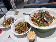 -绿草地·湘菜(7mall店)