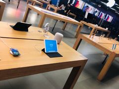 店内环境-Apple零售店(深圳益田假日广场店)