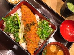 -牛カツ京都勝牛(河原町蛸薬師店)