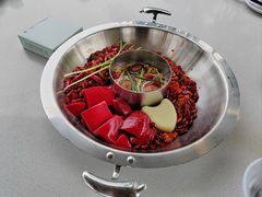 -茅草房·河畔园林火锅