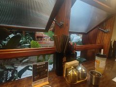 -银米·云南传统过桥米线(双廊黑金冠店)