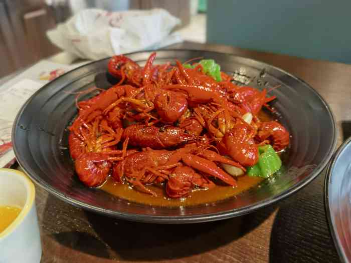 八面玲珑小龙虾烧烤(嘉行公路店)