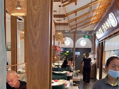 -三人行骨头王火锅(长寿店)