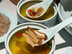 -裕兴记•蟹黄面馆(人民广场店)