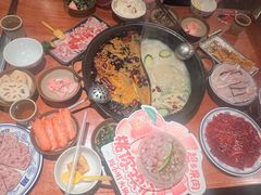 -周小明火锅(黑金冠社区店)