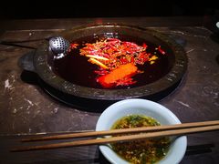-红九格老火锅(三峡广场店)