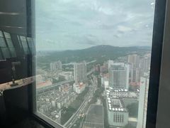 -亚洲国际大酒店·云顶阁旋转自助餐厅